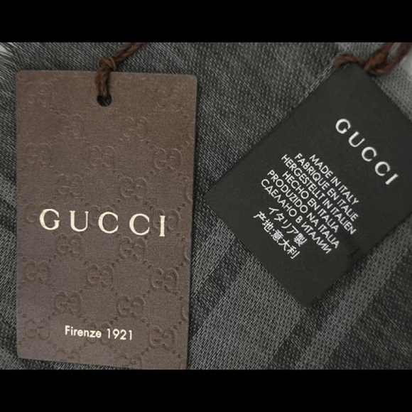 ๐๐ฏ% Auth GUCCI GG Supreme Scarf Black/Grey Wool/Silk - Picture 7 of 8